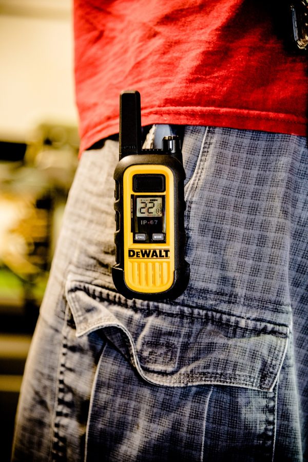 DeWalt DXPMR300 Heavy Duty Professional Walkie Talkie PMR Radio 2pack - Image 8