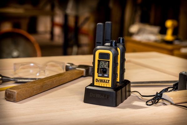DeWalt DXPMR300 Heavy Duty Professional Walkie Talkie PMR Radio 2pack - Image 7